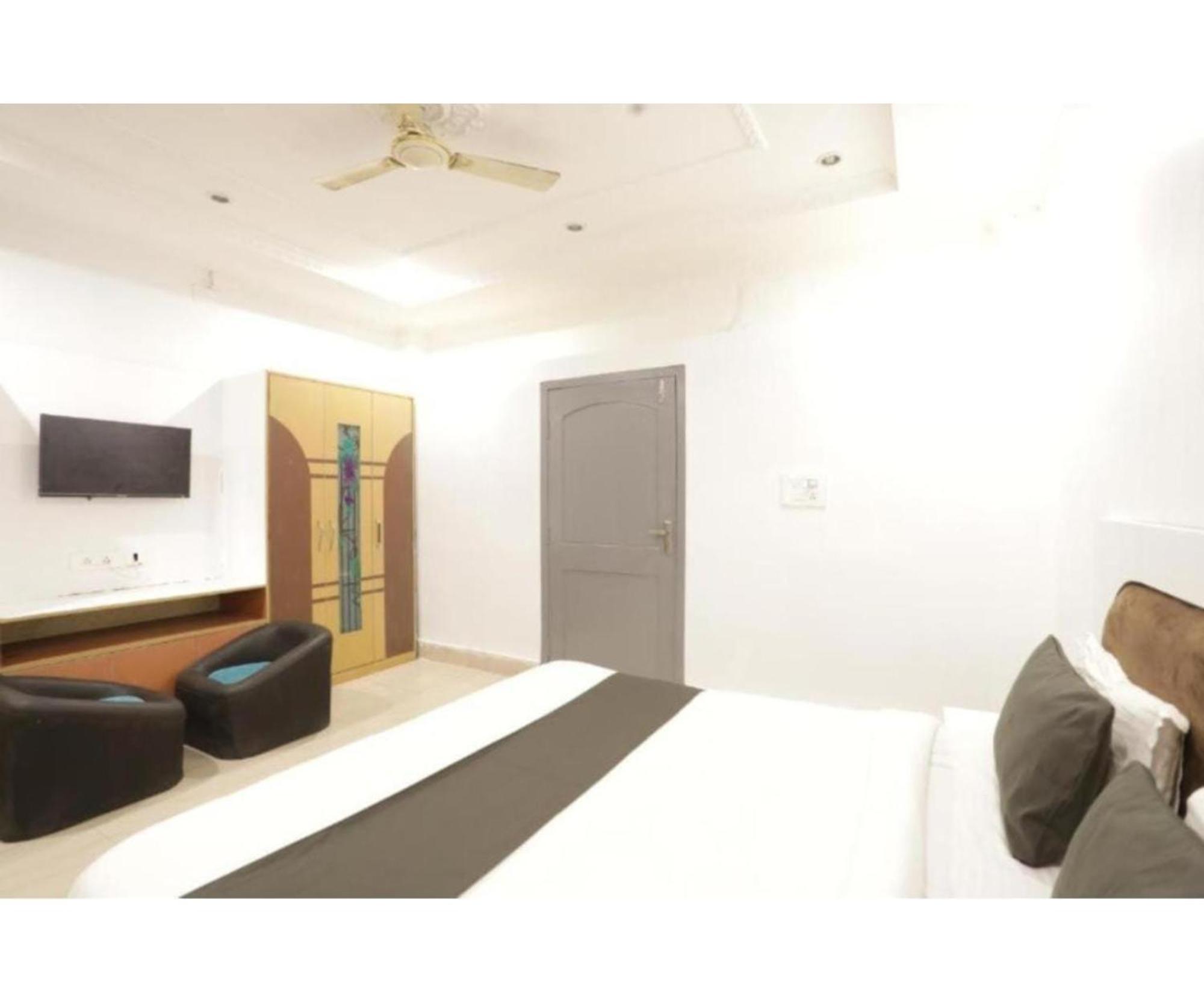 Day S Inn Luxury Stay Near Care Hospital In Budget Friendly Price Best Seller Bhubaneswar Exterior photo